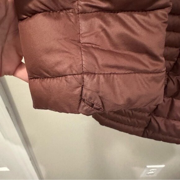 Patagonia Fiona Parka Women’s Small Dark Ruby Down Quilted Lightweight Coat - Picture 9 of 14